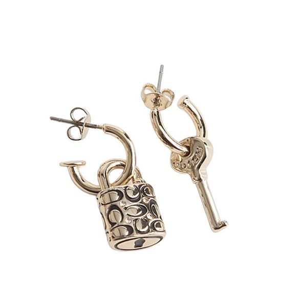 NEW Coach Quilted Padlock & Key Mismatched Earring Set - Picture 8 of 8